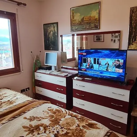 Apartment Ori'S Cozy Apartment In The Heart Of Shkodra *