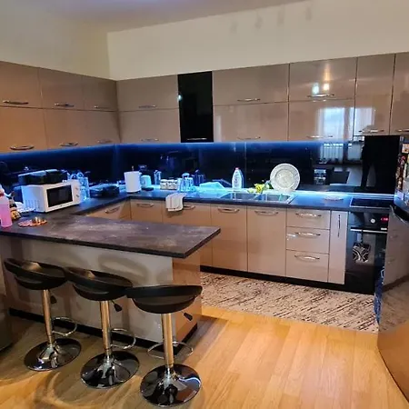 Ori'S Cozy Apartment In The Heart Of Shkodra *