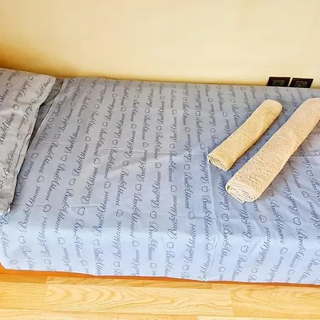 Ori'S Cozy Apartment In The Heart Of Shkodra